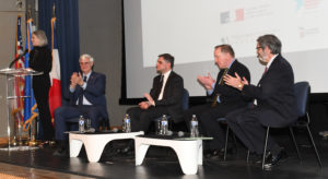 Panel at the April 21, France and the American Revolution event, applauding a point. © France in the US