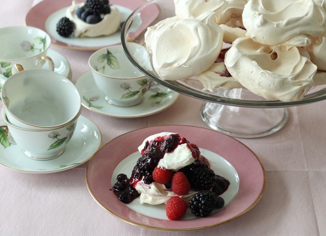 How to make classic French Meringue | French-American Cultural Foundation